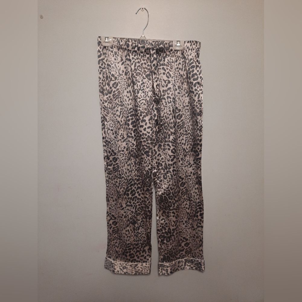 Victoria's Secret leopard print Pajama pants size M
